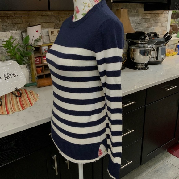 A New Day Long Sleeve Crew Neck Sweater
Navy Blue & White
Size XS - Picture 5 of 8